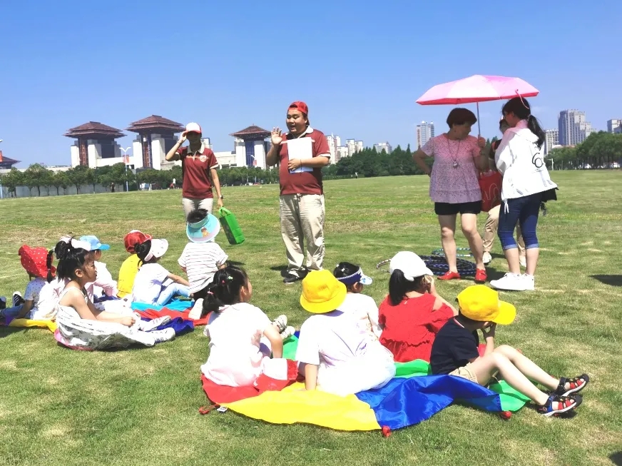 童趣六月，南昌吉的堡少儿英语用精彩活动开启堡贝的亲子时光！