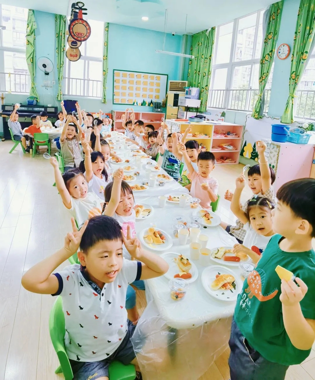 神兽归笼！吉的堡幼儿园缤纷开学礼，点亮童梦趣成长