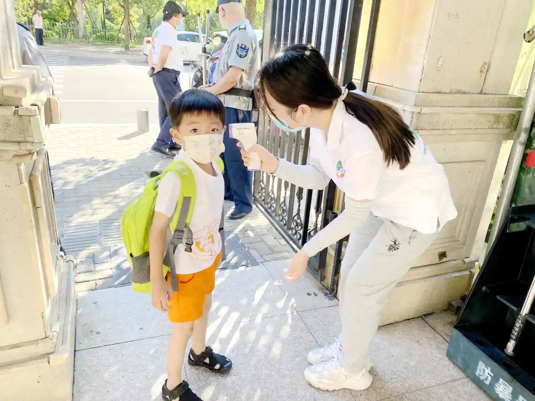 福州吉的堡幼兒園致家長(zhǎng)一封信，家園共防疫，防控不松懈！