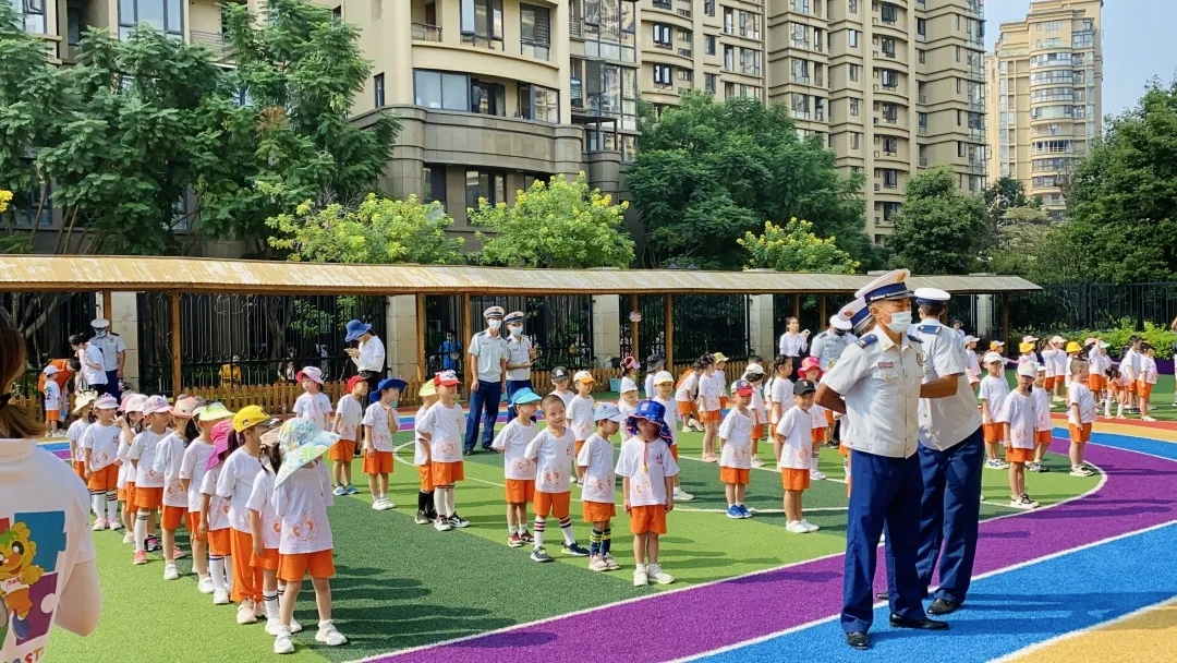 萌童集結(jié)，為祖國(guó)慶生！吉的堡幼兒園國(guó)慶主題系列活動(dòng)回顧