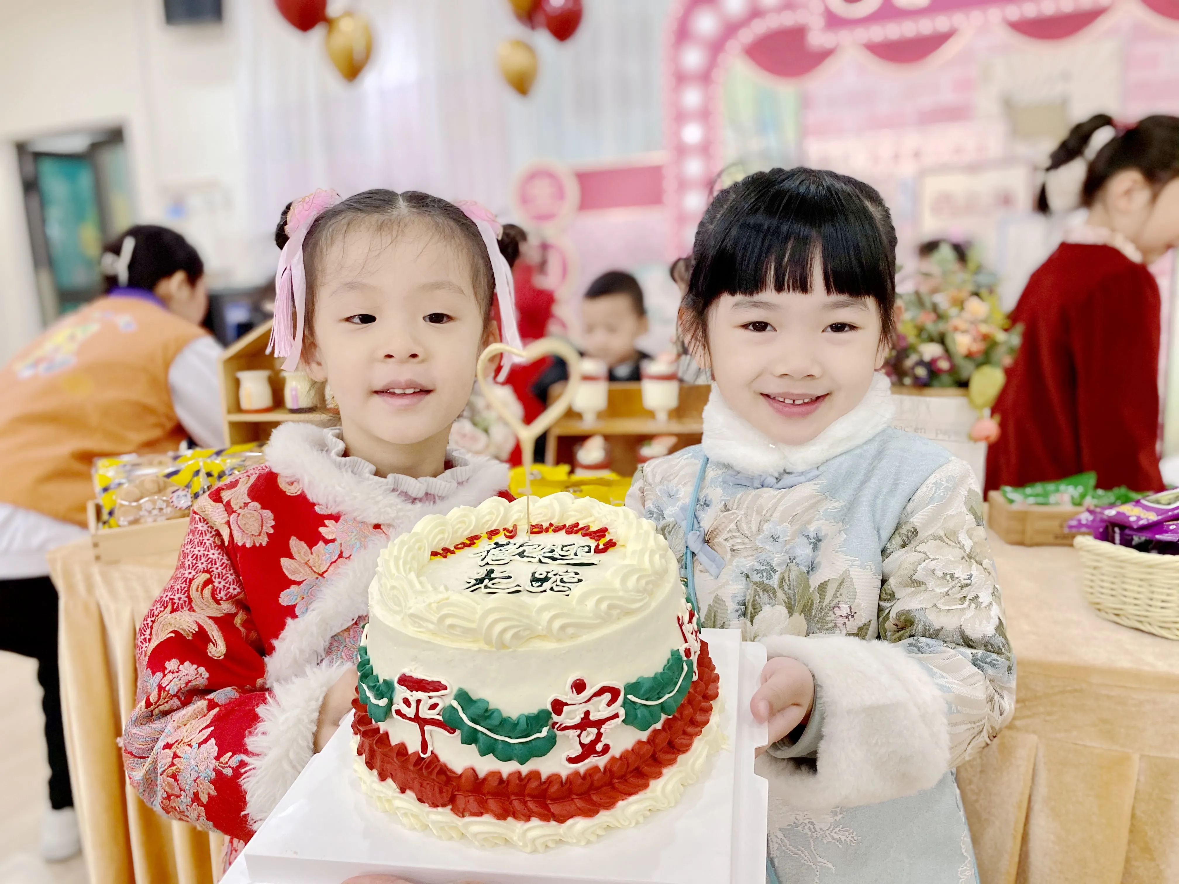 惊艳！萌鬼派对、森林派对、轻松熊……吉的堡幼儿园缤纷主题生日趴，为成长添彩！