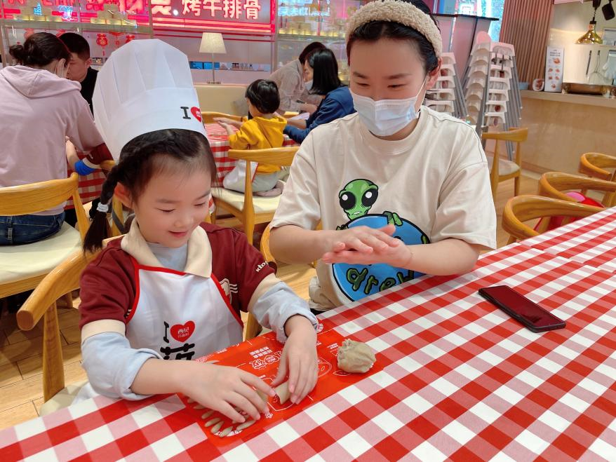 吉的堡研学活动|不负亲子好“食”光，莜面小达人诞生记