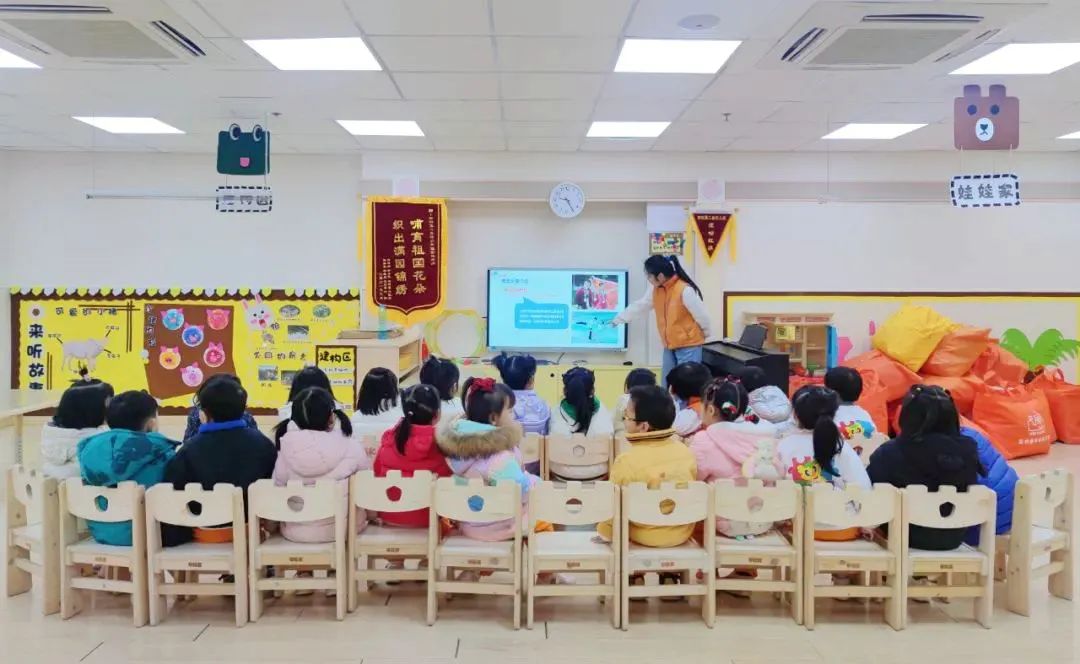 萌娃回歸季！吉的堡幼兒園舉辦開學(xué)典禮，花式精彩為新成長添虎氣！