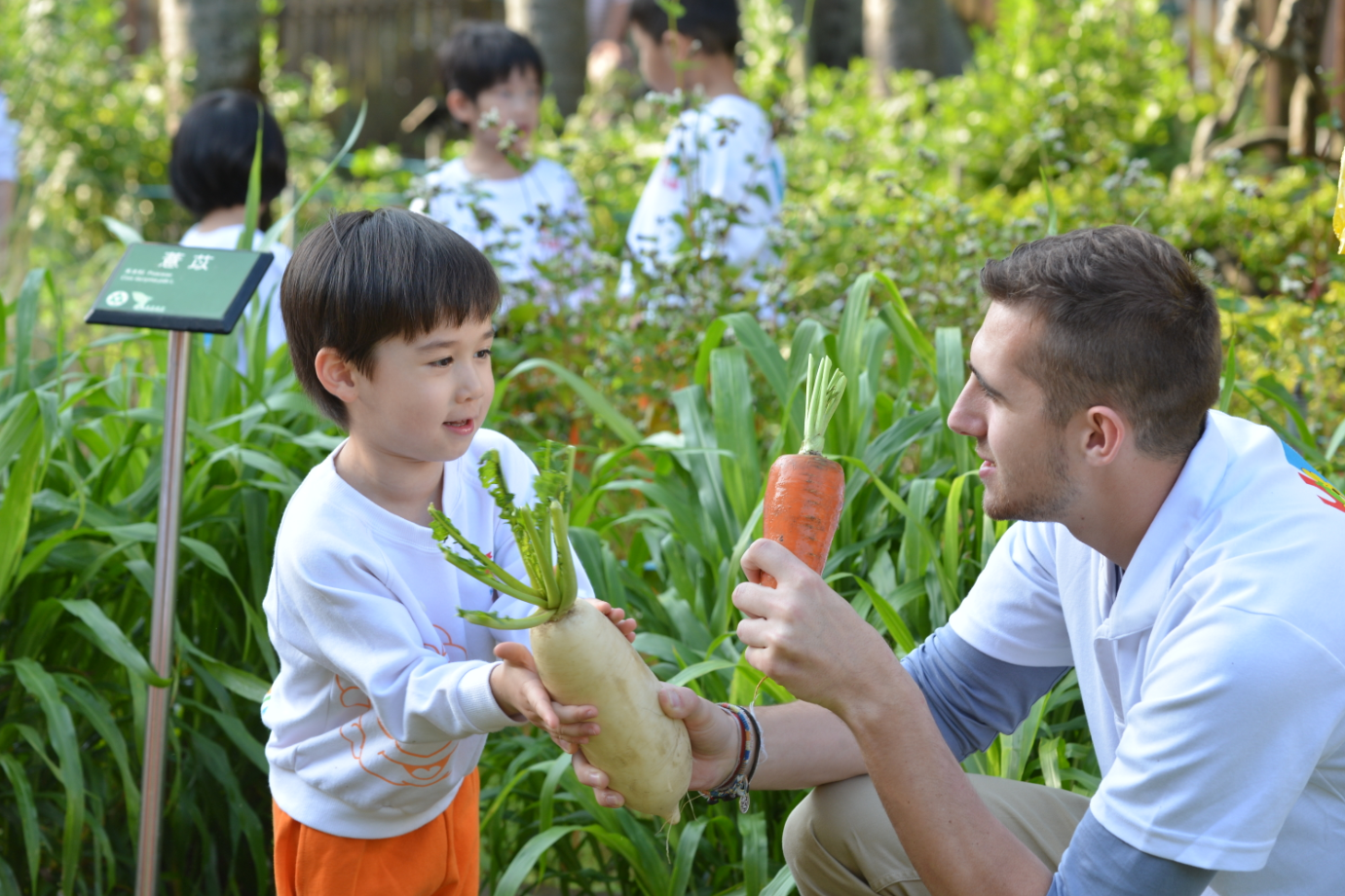 如何正确表扬？吉的堡教你掌握育儿「夸夸之道」