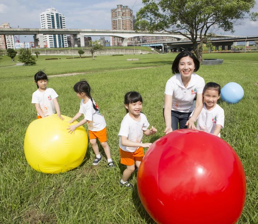 吉的堡精心照護(hù)，助力體弱堡貝身體棒棒